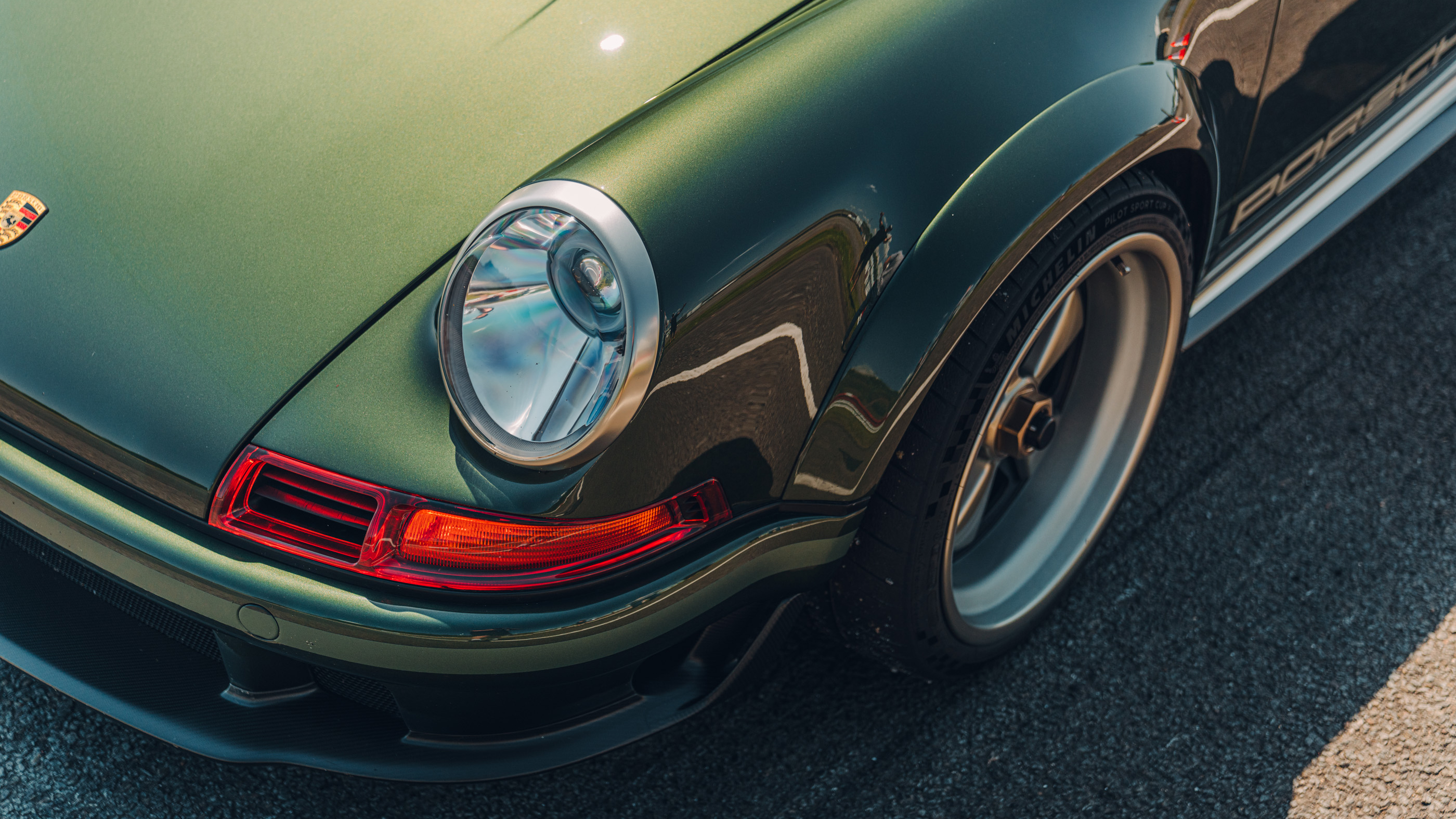 Porsche 911 Reimagined by Singer - the Dynamics and